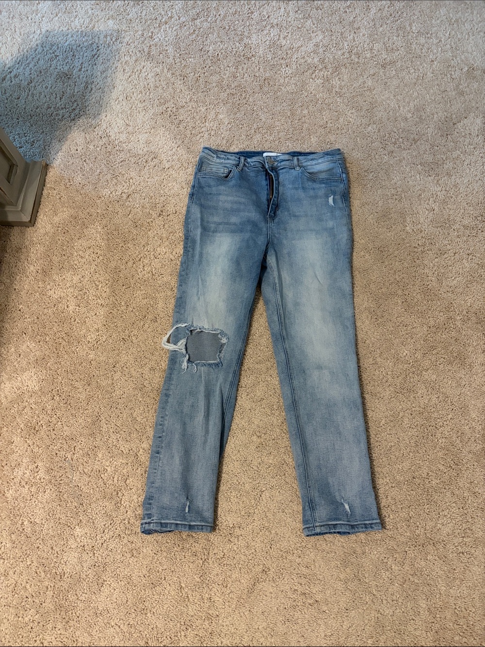 Straight Leg Distressed Women's Jeans in Light Blue